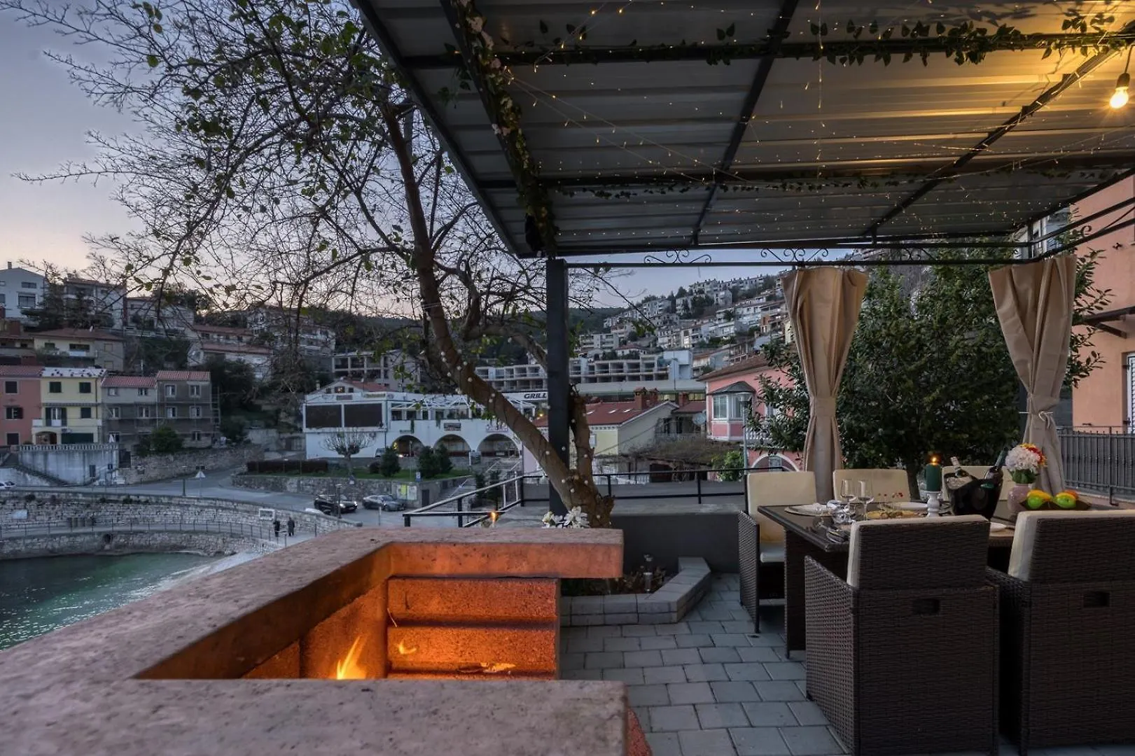 Riva Hotel Rabac Guest house